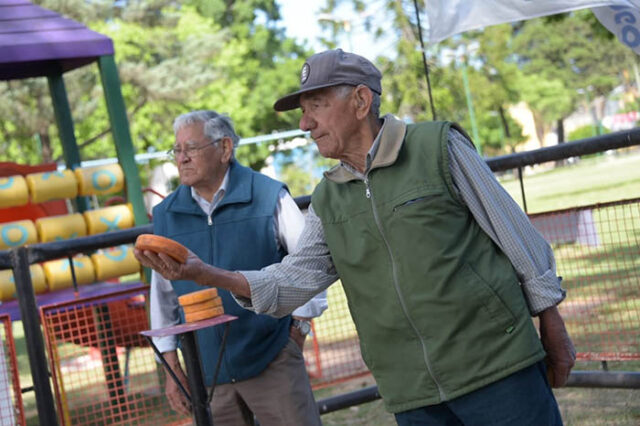 ENCUENTRO DE ADULTOS Y ADULTAS MAYORES MDN