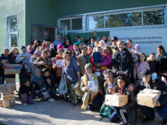 Seguridad alimentaria: familias de Moreno recibieron pollitas ponedoras
