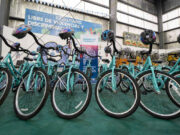 Moreno sumó bicicletas y cascos para reforzar la prevención y seguridad vial