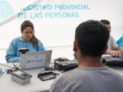 Moreno acerca trámites de documentación a los barrios