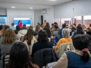 Moreno capacitará en herramientas de escucha y prevención de consumos