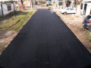Moreno avanza con nuevas obras de asfalto en diferentes barrios
