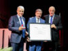 La UM otorgó su máxima distinción académica al juez federal Jorge Ernesto Rodríguez